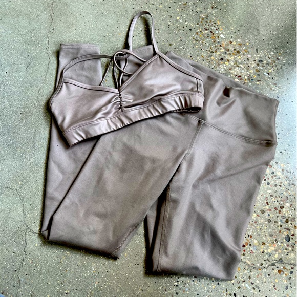 ALO Yoga Pants - Alo Yoga pant and bra set in gravel s SM bra/pant XS